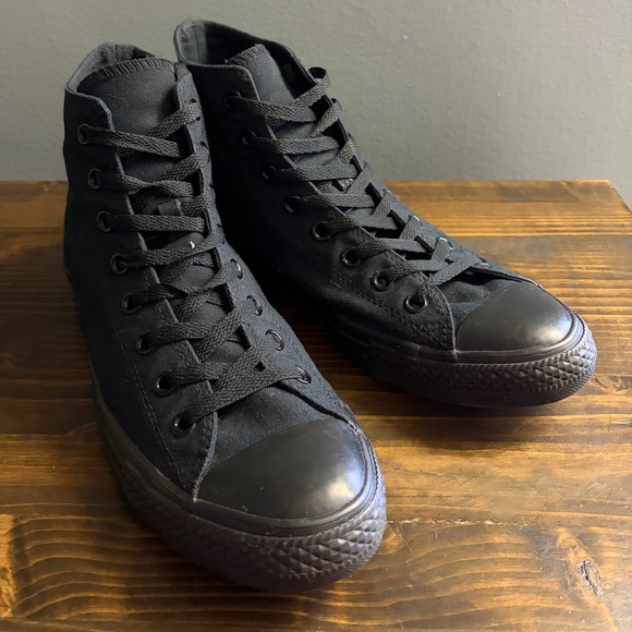 Converse Men's All Star Black High-Top Sneakers Men’s Size 10 Women’s Size 12 - Picture 4 of 15